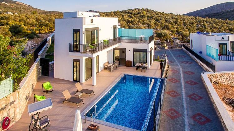 Villa Naz Duo