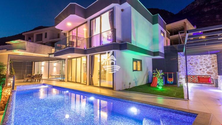 Villa Aqua