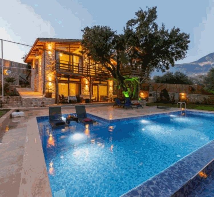 Villa StoneEdge