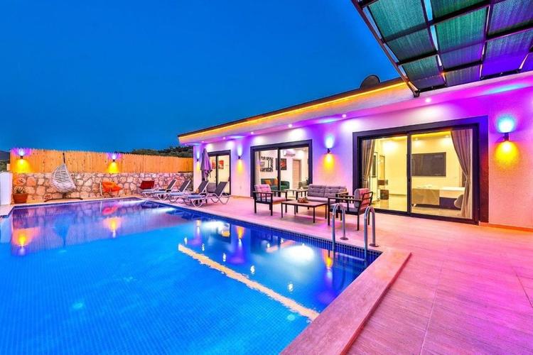 Villa Relif