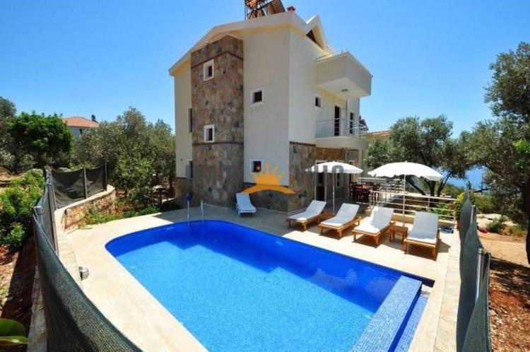 Sarı Villa