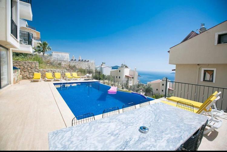 Villa Baynur C