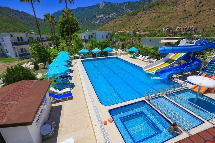 Otel Albos