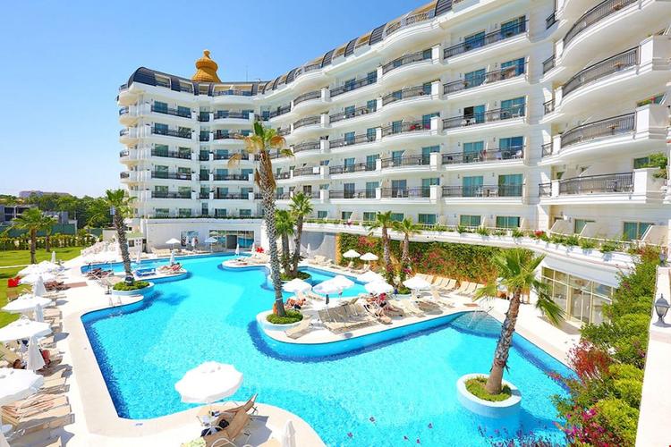 Heaven Beach Resort & Spa