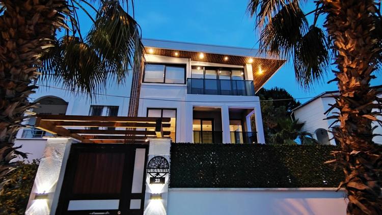 Casa Pura Vida