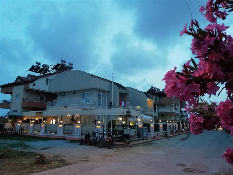 Dolunaydın Otel