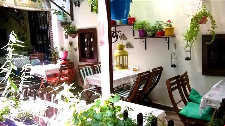 Antikhan Hotel