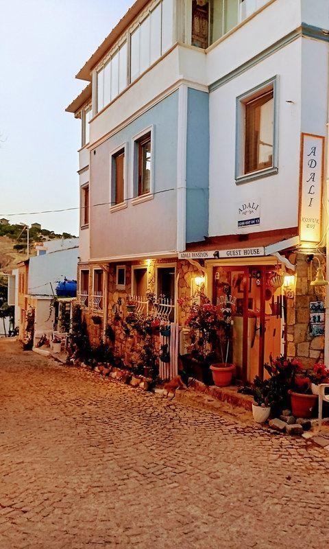 Adalı Pansiyon