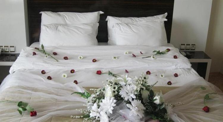 Anya Suit Otel