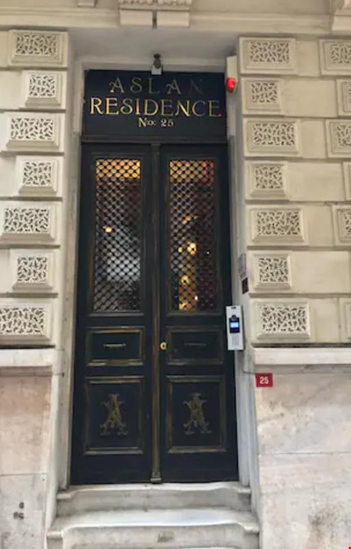 Aslan Residence