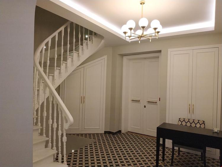 Verna Hotel