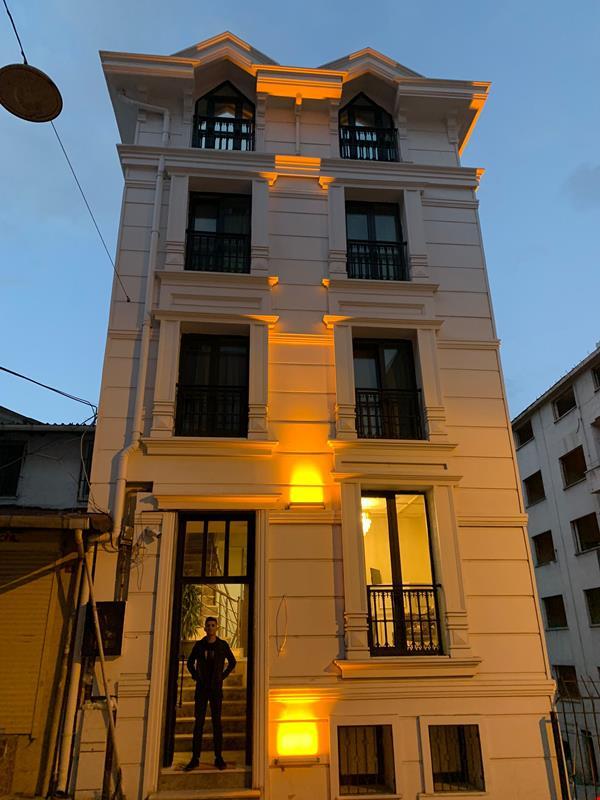 Valens Gold Palace