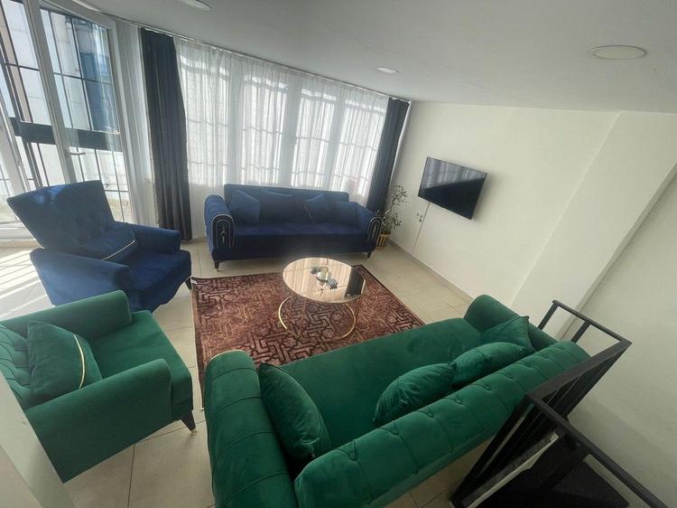 Bisar House