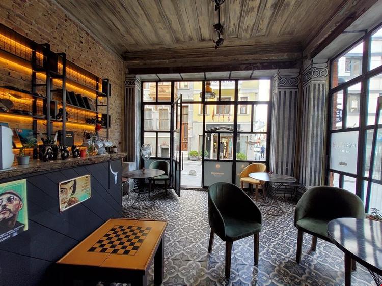 Moonligt Hotel