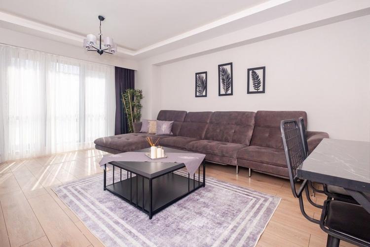 Byron | Pendik