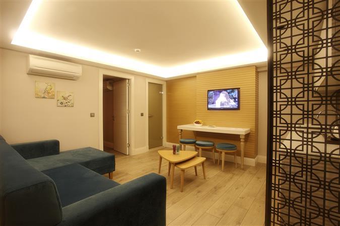Carina Park Suites