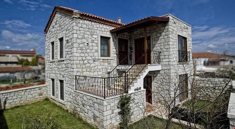 Ince Kara Apart