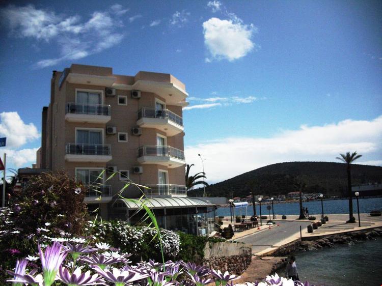 Pasifik Otel Çeşme