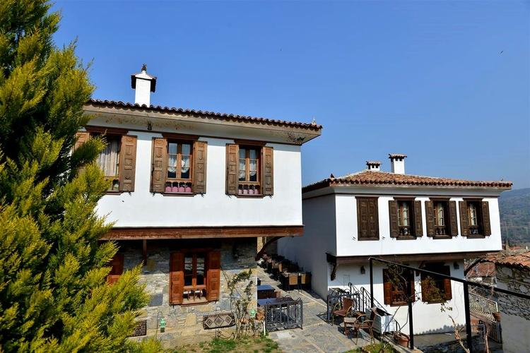 Efes Konakları