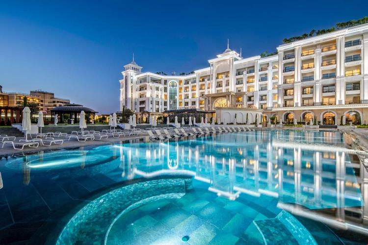 Merit Royal Diamond SPA Hotel