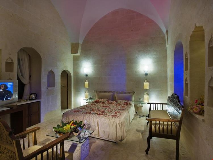 Kasr-ı Nehroz Otel