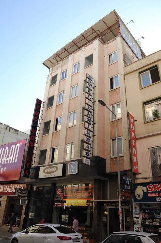 Demirbaş Otel