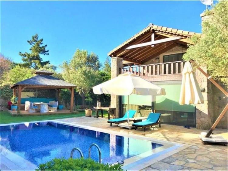 Villa Sanctum