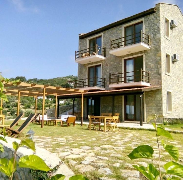 Tsira Tas Otel