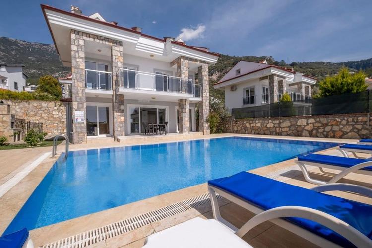 Villa Golden Heights 2