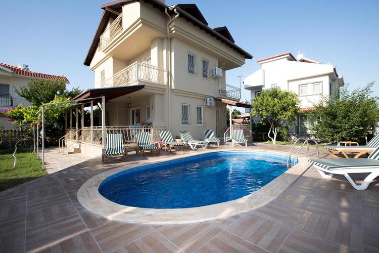 Villa Arel