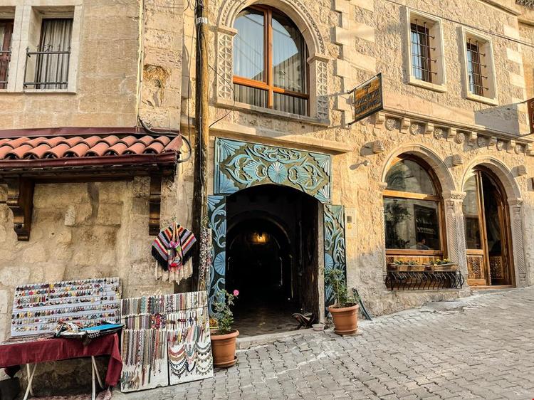 Takunya Cave Hotel