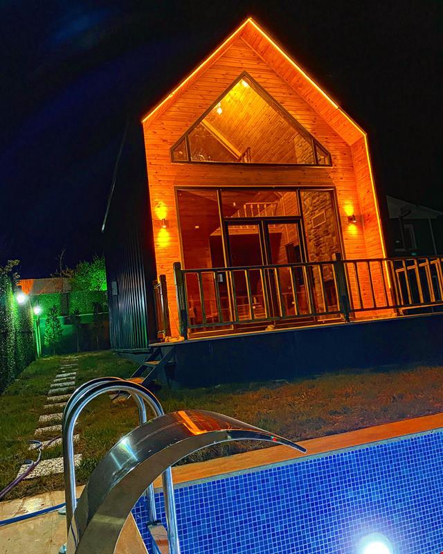 Çiçek Bungalov