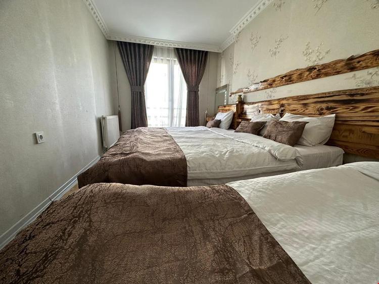 Real Suit Hotel