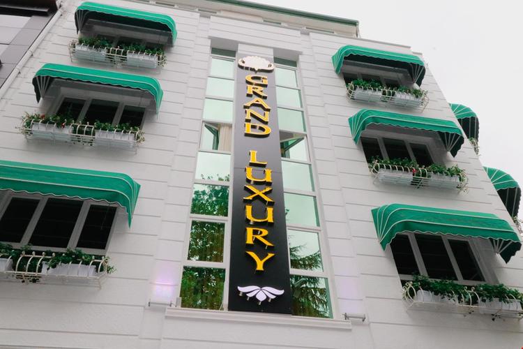 Grand Luxury