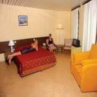 Boulevard Hotel