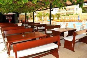 Rheme Beach Hotel
