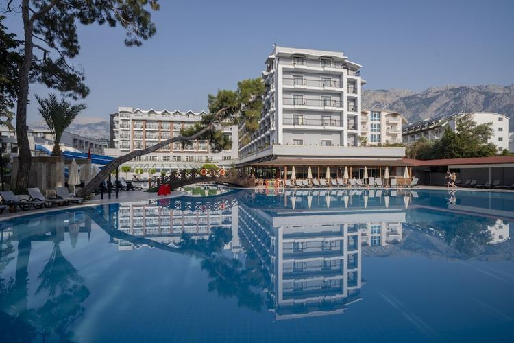 Fore Resort & SPA