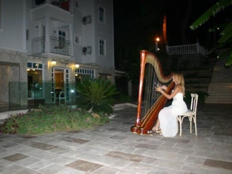 Club Petunya Apartments