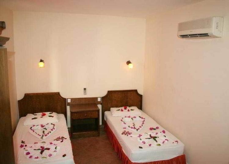 Ozhan Apartments
