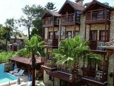 Tuana Hotel