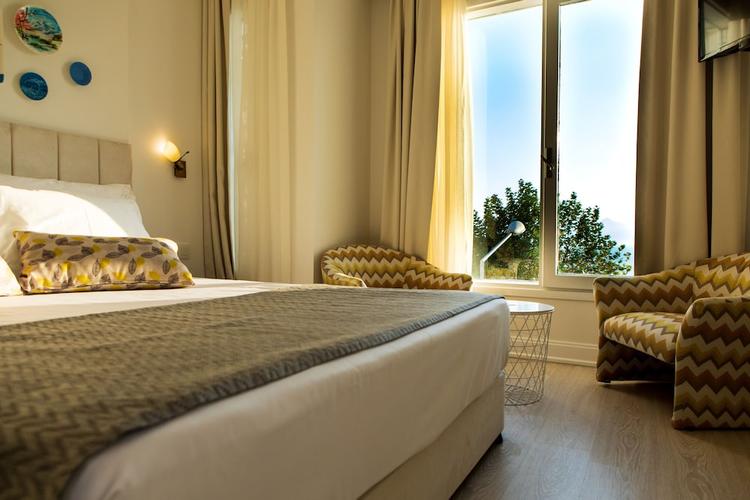 Lara Vista Hotel