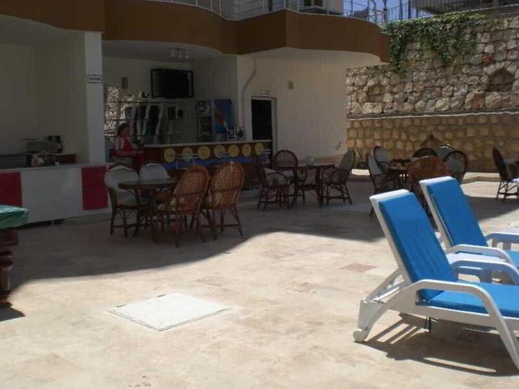 Golden Life Apartments