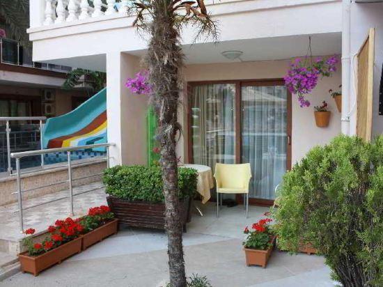 Romance Club Hotel