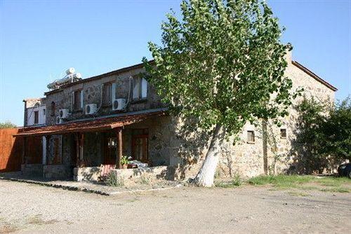 Troas Motel