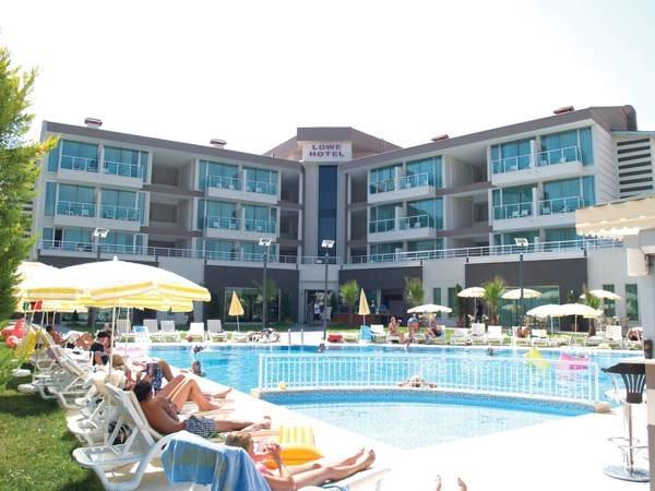 Lowe Hotel