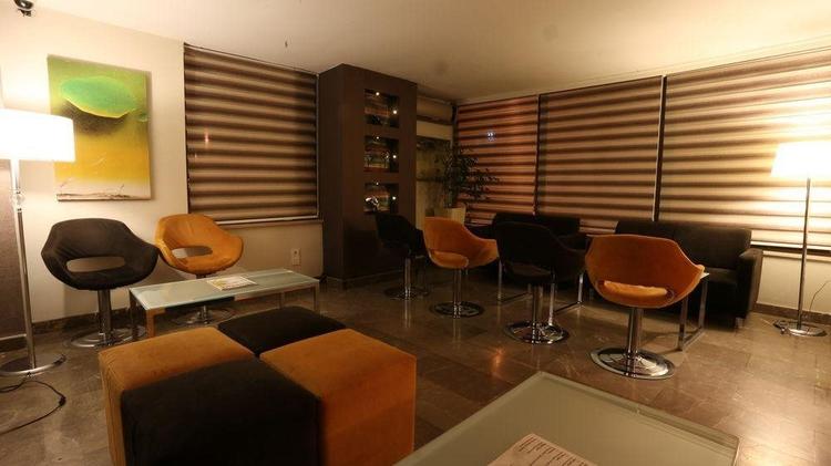 Nevv Hotel