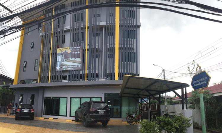 Riski Residence Bangbuathong