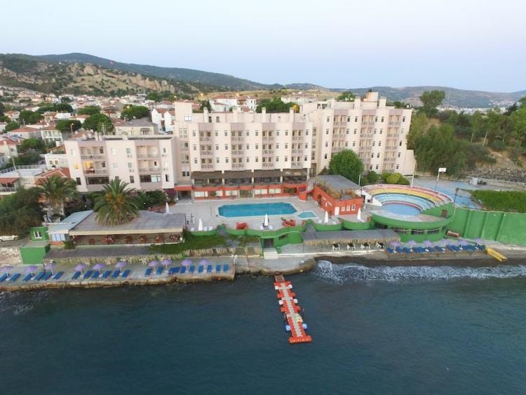 Leon Otel Foca