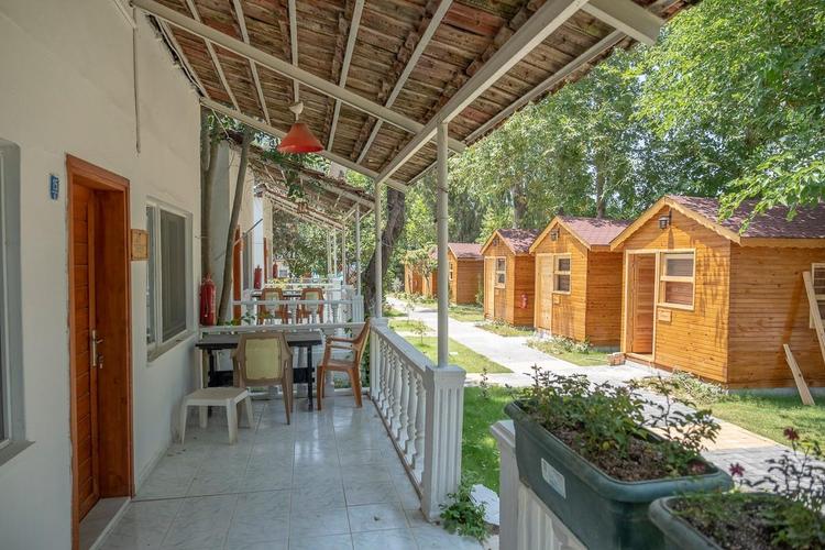 Naz Bungalow