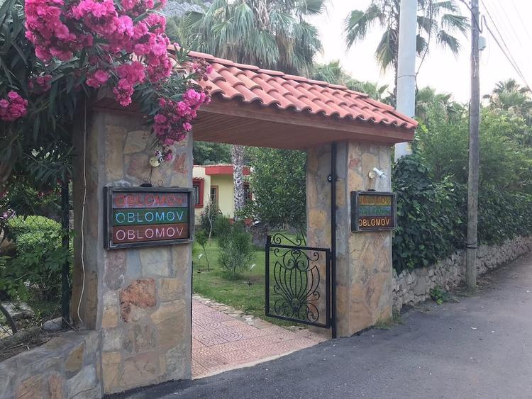Oblomov Hotel